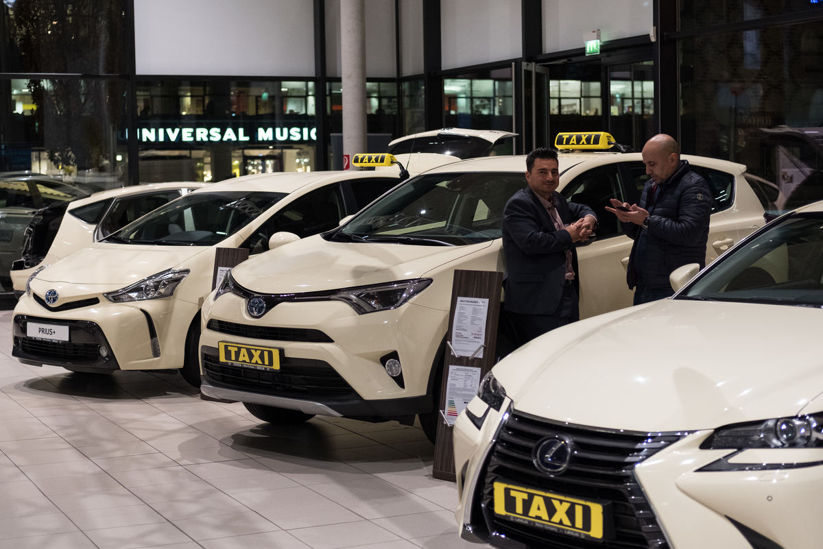 Toyota Hybrid Taxi Challenge: Die besten Fahrer kommen aus Berlin