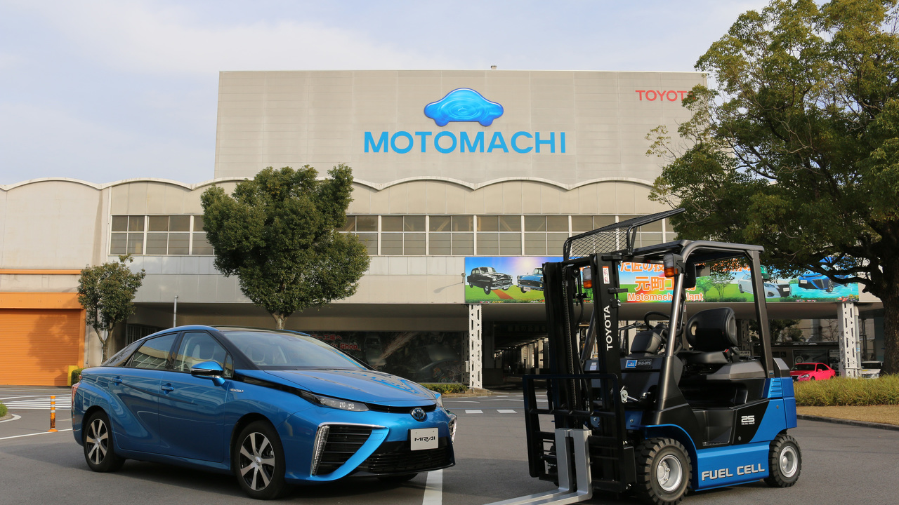 Erste Gabelstapler mit Brennstoffzellenantrieb in Toyota Werk
